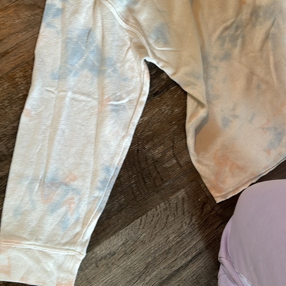 Light color tie dye tee shirt size XL brand splendid - Picture 3 of 8